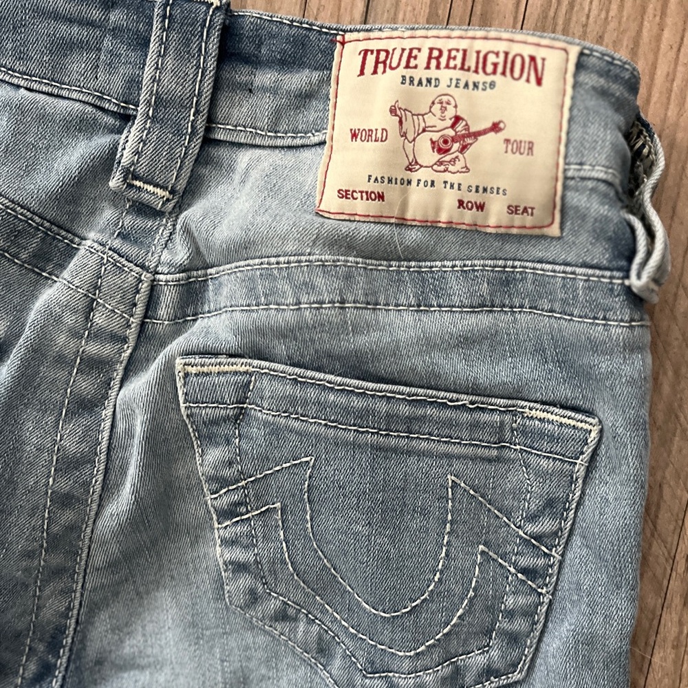 SOLD ***** True religion blue JENNIE CURVY
mid rise super skinny jean size 24